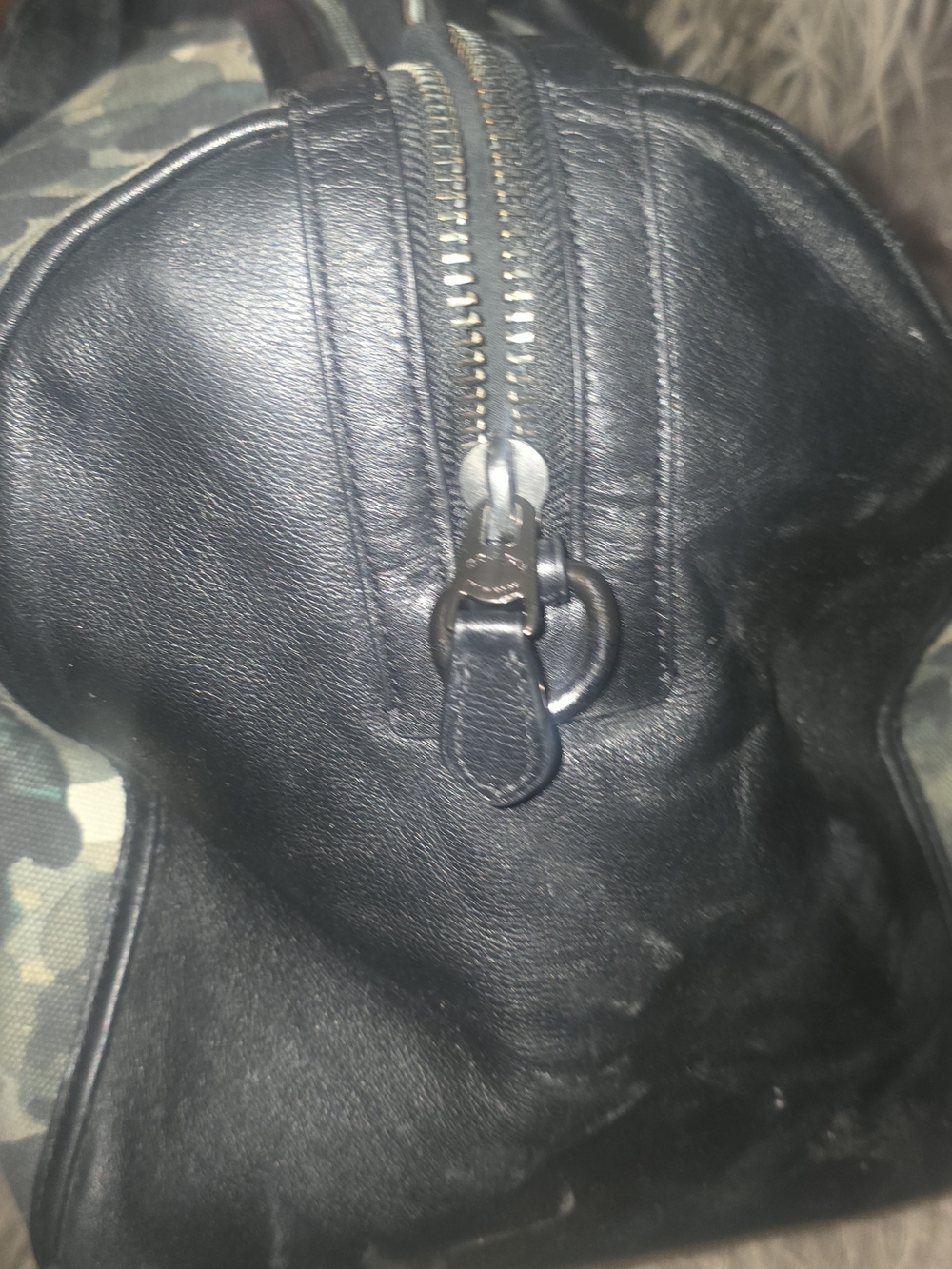 Gotham 45 Coach Green Camouflage Duffel with Black Leather Trim - Picture 6 of 8